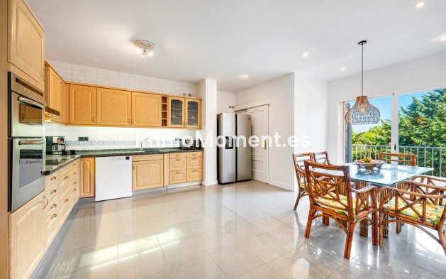 Reventa - Villa independiente - Sotogrande - Sotogrande Costa