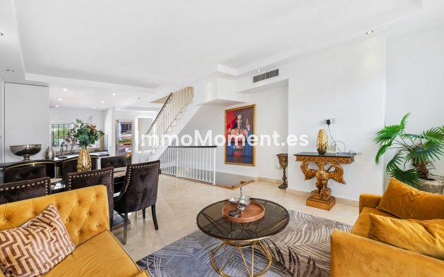 Resale - Townhouse - Marbella - Nueva Andalucía