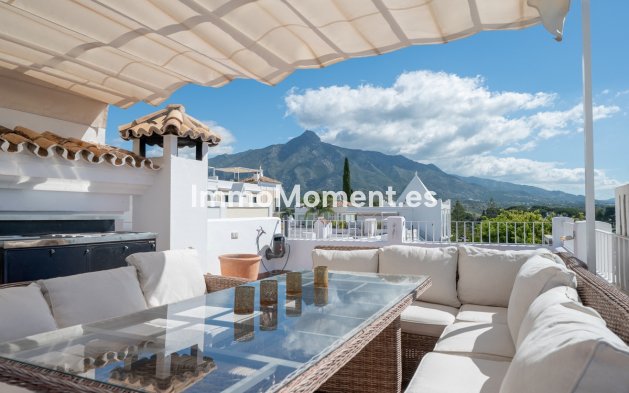 Resale - Townhouse - Marbella - Nueva Andalucía