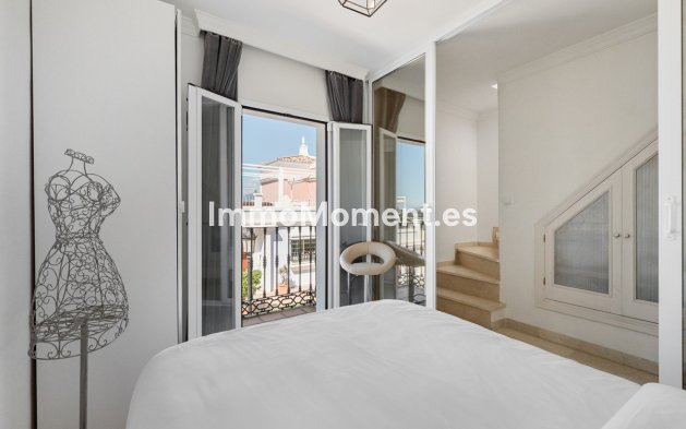 Resale - Townhouse - Marbella - Nueva Andalucía