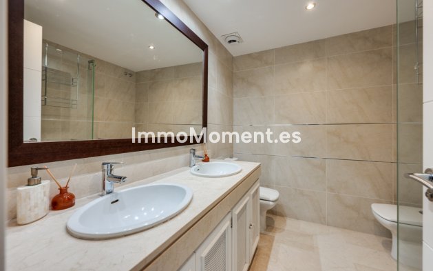 Resale - Townhouse - Marbella - Nueva Andalucía