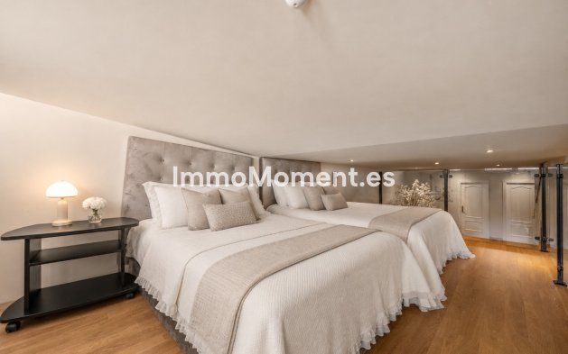 Resale - Townhouse - Marbella - Nueva Andalucía