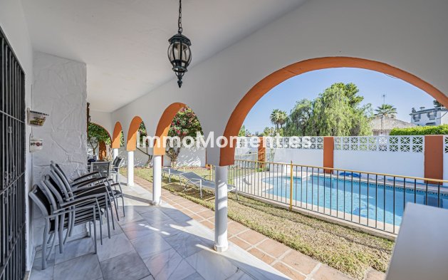 Wiederverkauf - Freistehende Villa - Marbella - Nueva Andalucía