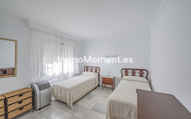 Wiederverkauf - Freistehende Villa - Marbella - Nueva Andalucía