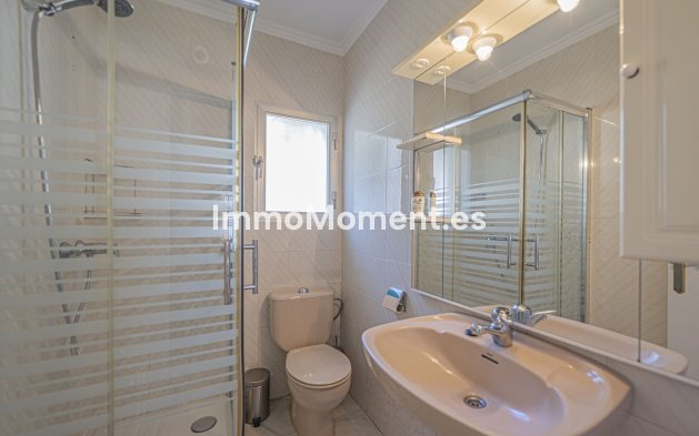 Wiederverkauf - Freistehende Villa - Marbella - Nueva Andalucía