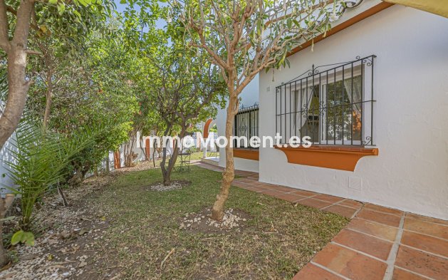 Wiederverkauf - Freistehende Villa - Marbella - Nueva Andalucía