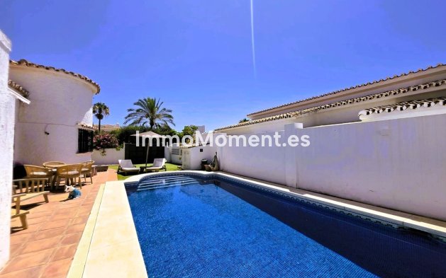Revente - Villa individuelle - Estepona  - Estepona Centro