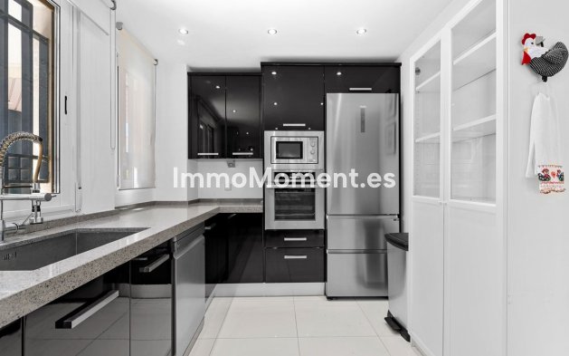 Resale - Apartment - Marbella - Marbella Centro