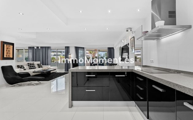 Resale - Apartment - Marbella - Marbella Centro
