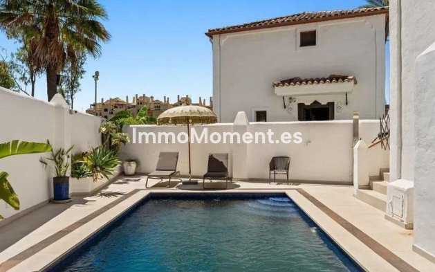 Revente - Villa individuelle - Estepona  - Selwo
