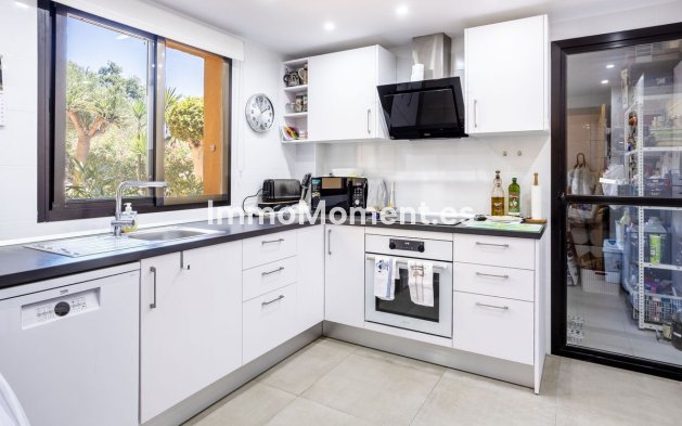 Wiederverkauf - Wohnung - Estepona  - Selwo