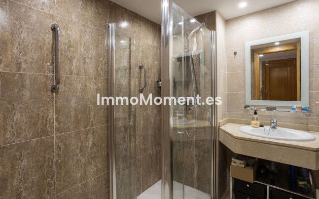 Wiederverkauf - Wohnung - Estepona  - Selwo
