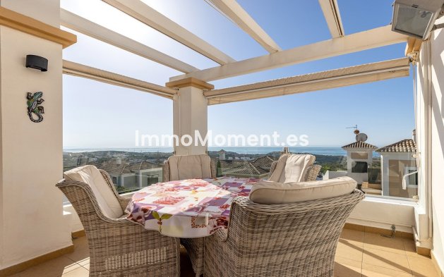Resale - Apartment - Casares - Doña Julia