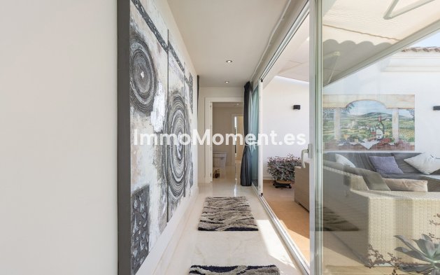 Resale - Apartment - Casares - Doña Julia
