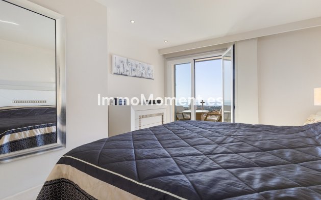 Resale - Apartment - Casares - Doña Julia
