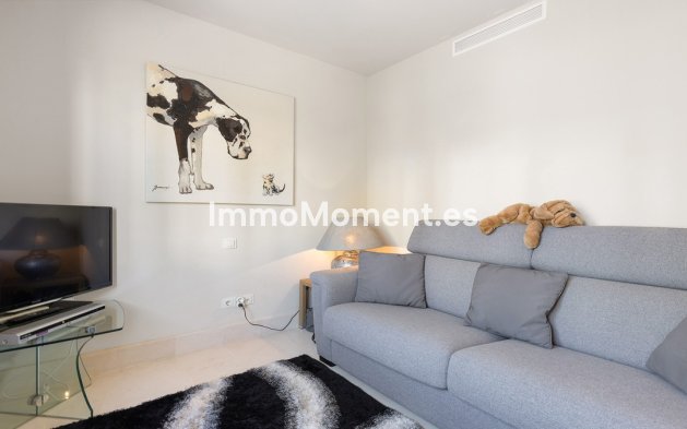 Resale - Apartment - Casares - Doña Julia