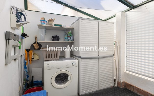 Resale - Apartment - Casares - Doña Julia