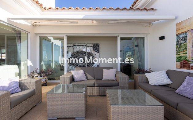 Resale - Apartment - Casares - Doña Julia