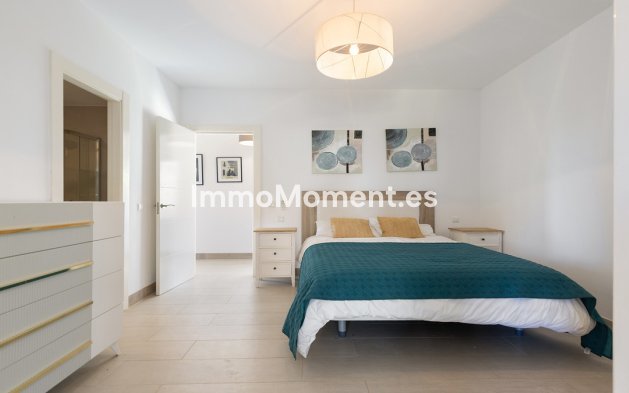 Resale - Detached villa - Manilva