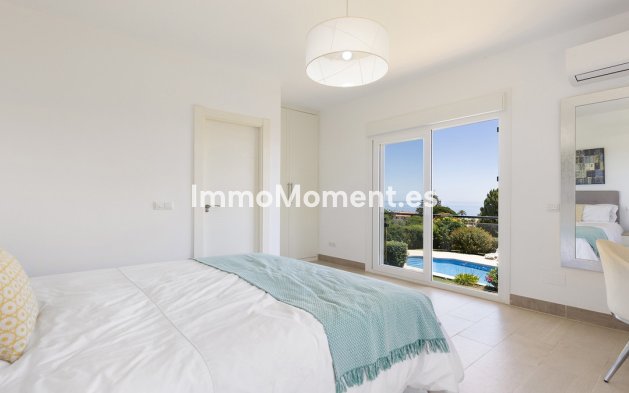 Resale - Detached villa - Manilva