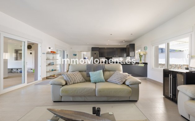 Resale - Detached villa - Manilva