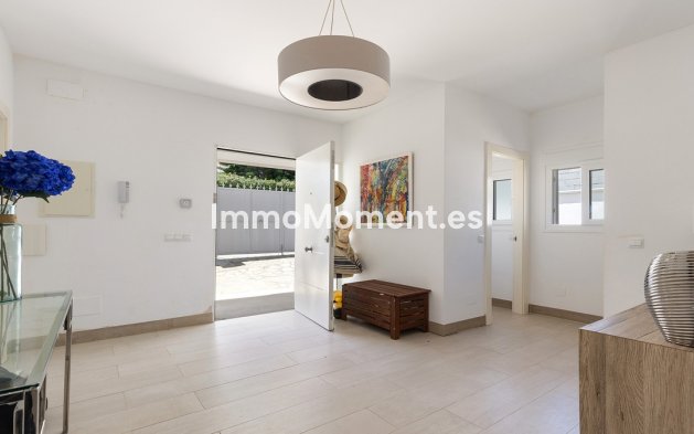 Resale - Detached villa - Manilva