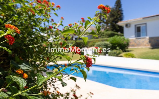 Resale - Detached villa - Manilva