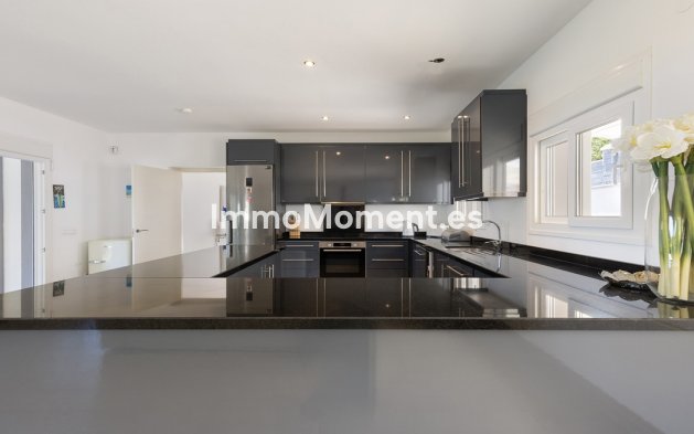 Resale - Detached villa - Manilva