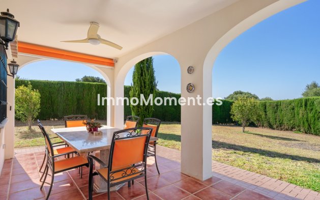 Wiederverkauf - Freistehende Villa - Estepona  - Estepona Centro