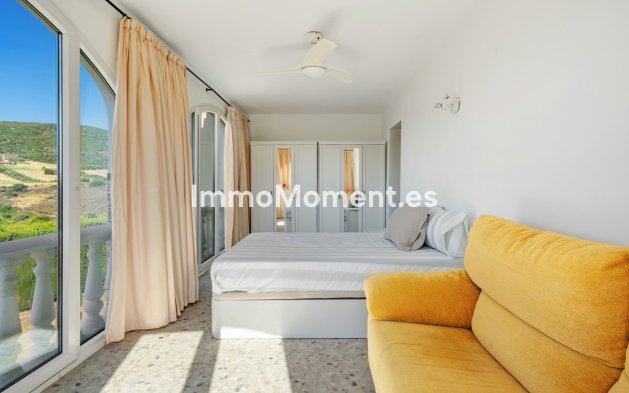 Wiederverkauf - Freistehende Villa - Estepona  - Estepona Centro