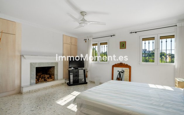 Wiederverkauf - Freistehende Villa - Estepona  - Estepona Centro