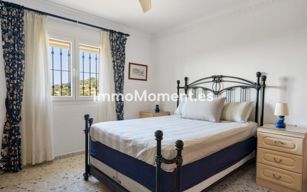 Wiederverkauf - Freistehende Villa - Estepona  - Estepona Centro