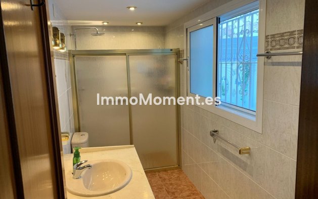 Wiederverkauf - Freistehende Villa - Benalmadena - Benalmadena Centro