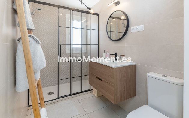 Revente - Appartement - Marbella - Nueva Andalucía