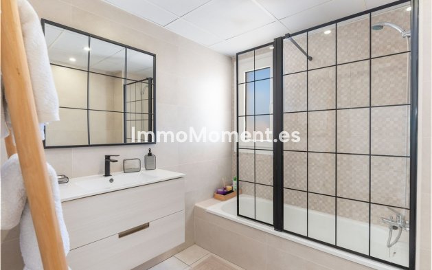 Revente - Appartement - Marbella - Nueva Andalucía