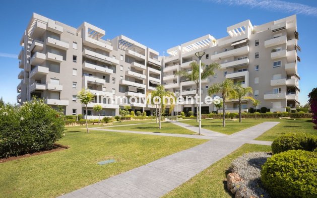 Revente - Appartement - Marbella - Nueva Andalucía
