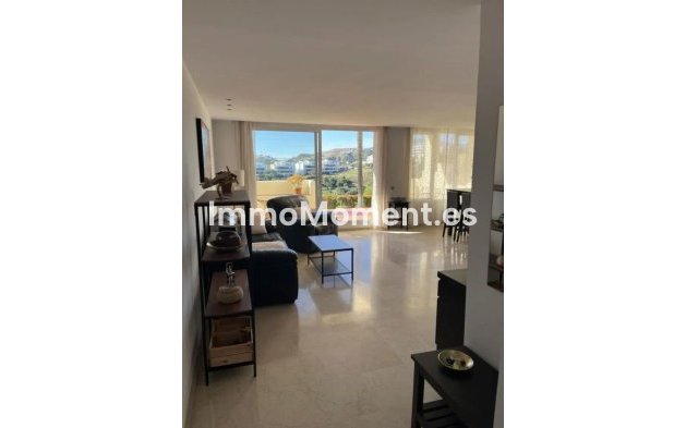 Resale - Apartment - Benahavís - Benahavís Centro