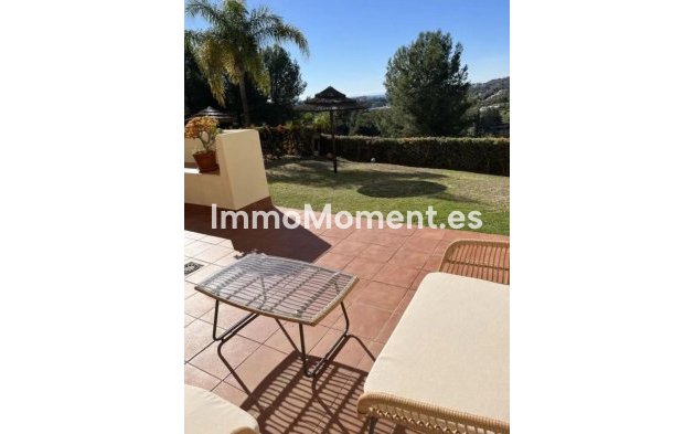 Resale - Apartment - Benahavís - Benahavís Centro