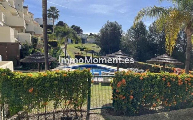 Resale - Apartment - Benahavís - Benahavís Centro