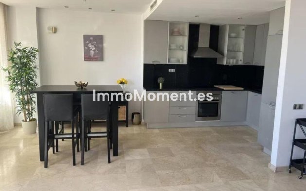 Resale - Apartment - Benahavís - Benahavís Centro