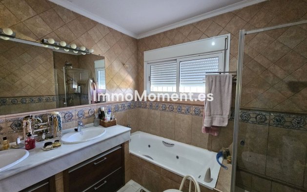 Bestaande woning - Vrijstaande villa - Marbella - Nueva Andalucía