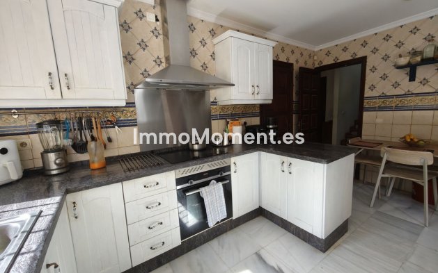 Bestaande woning - Vrijstaande villa - Marbella - Nueva Andalucía