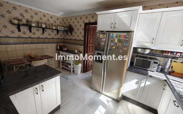 Bestaande woning - Vrijstaande villa - Marbella - Nueva Andalucía