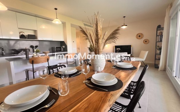 Lange termijn verhuur - Appartement - Estepona  - Cancelada