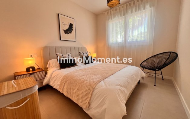 Lange termijn verhuur - Appartement - Estepona  - Cancelada