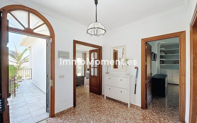 Wiederverkauf - Freistehende Villa -   Inländisch - Alhaurín de la Torre