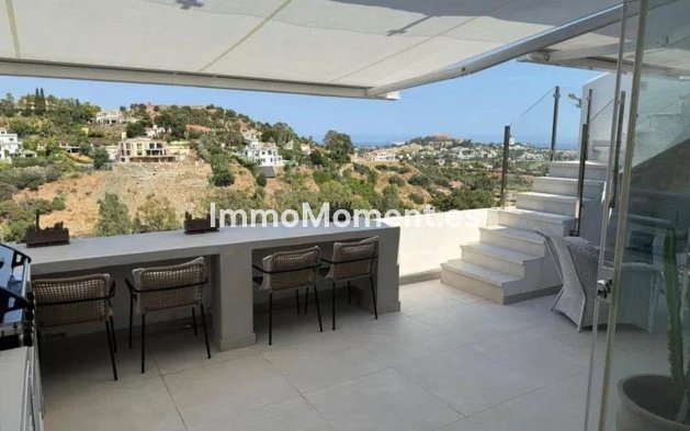 Resale - Apartment - Benahavís - La Quinta