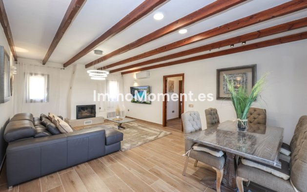 Bestaande woning - Vrijstaande villa - Binnenland  - Guaro