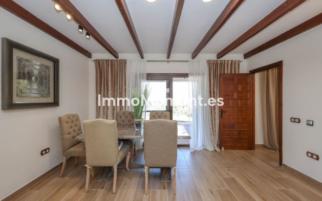 Bestaande woning - Vrijstaande villa - Binnenland  - Guaro