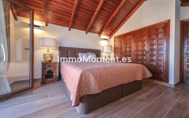 Bestaande woning - Vrijstaande villa - Binnenland  - Guaro